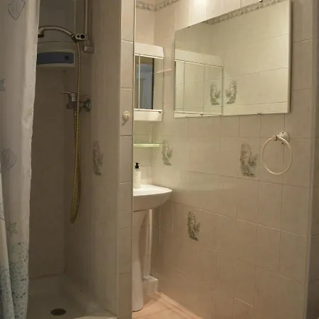 Studio 4 Pers. A Port Camargue Avec Terrasse - Fr-1-250-149 *